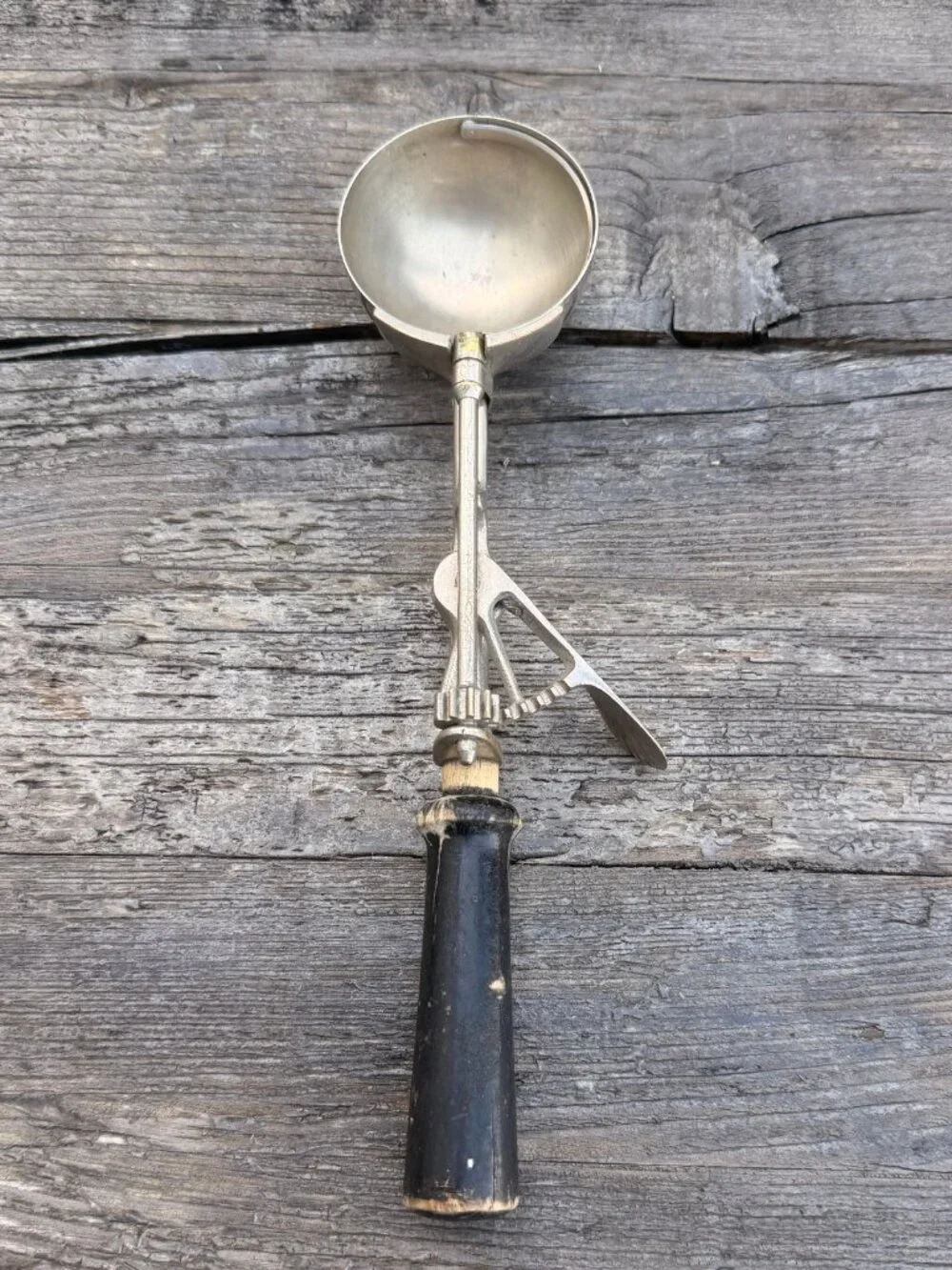 Vintage Antique Ice Cream Scoop Lot Gilchrist No 31 Wood Handle & Echo Scoop